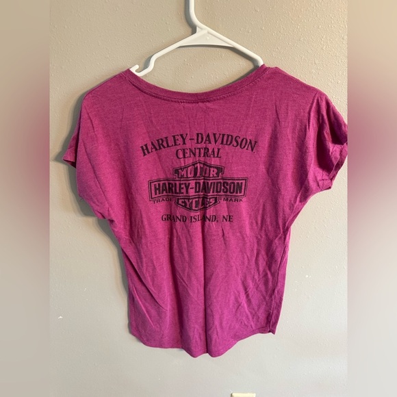 🔴Harley-Davidson Women's Magenta V-Neck Tee - Picture 4 of 4